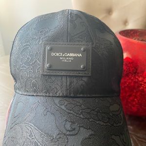 Used very good condition baseball hat